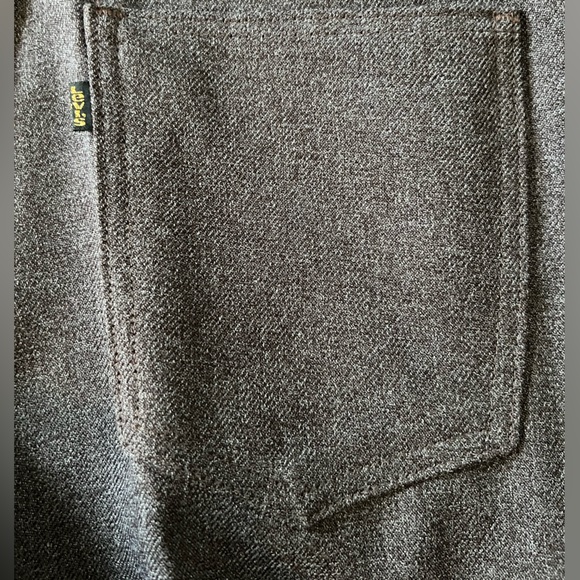 VTG Men’s Levi’s Polyester Pants W36 L30 Pleated Brown - Picture 8 of 8